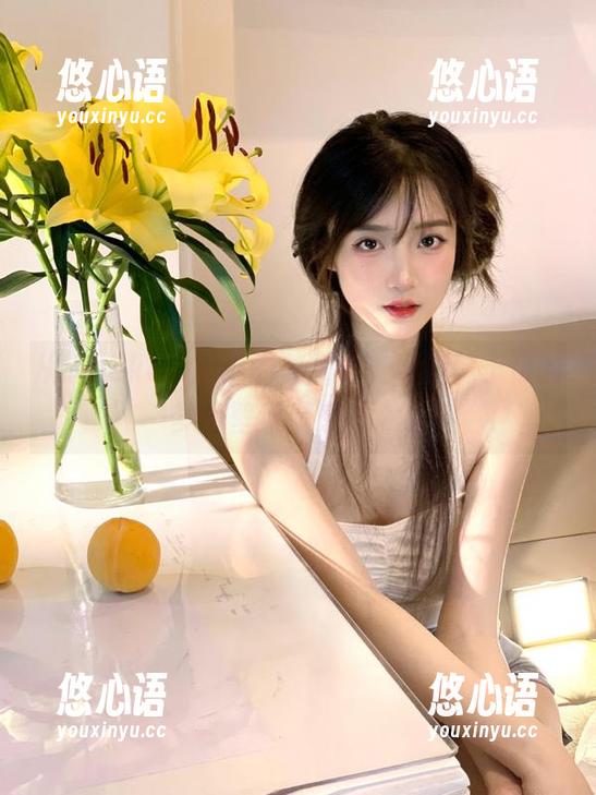 从Umeko J清纯的美图中，寻找属于你的梦幻壁纸灵感！.txt